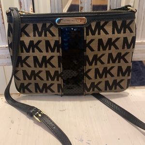 Michael Kors Crossbody